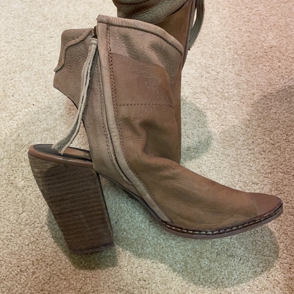 dolce vita fringe open toe heels - Picture 3 of 5